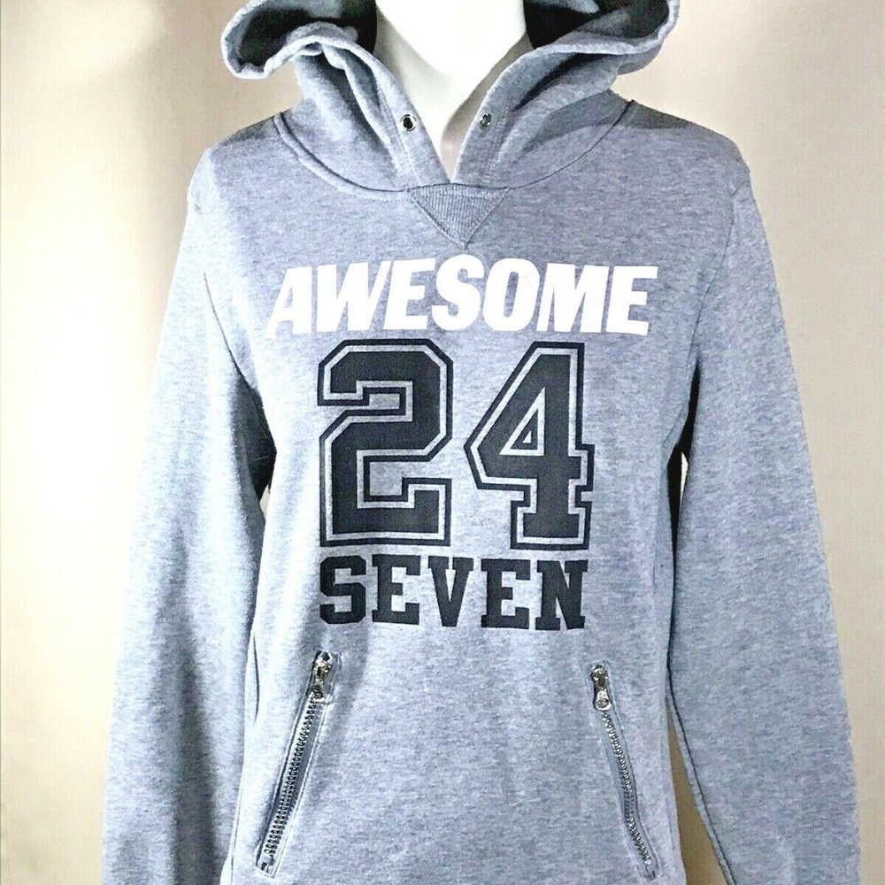 Love Women’s Heather Gray Hoodie Size S Graphic